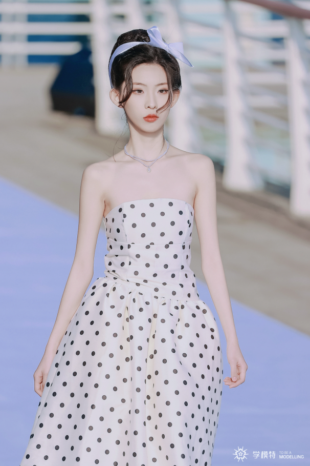 如图片无法显示，请刷新页面