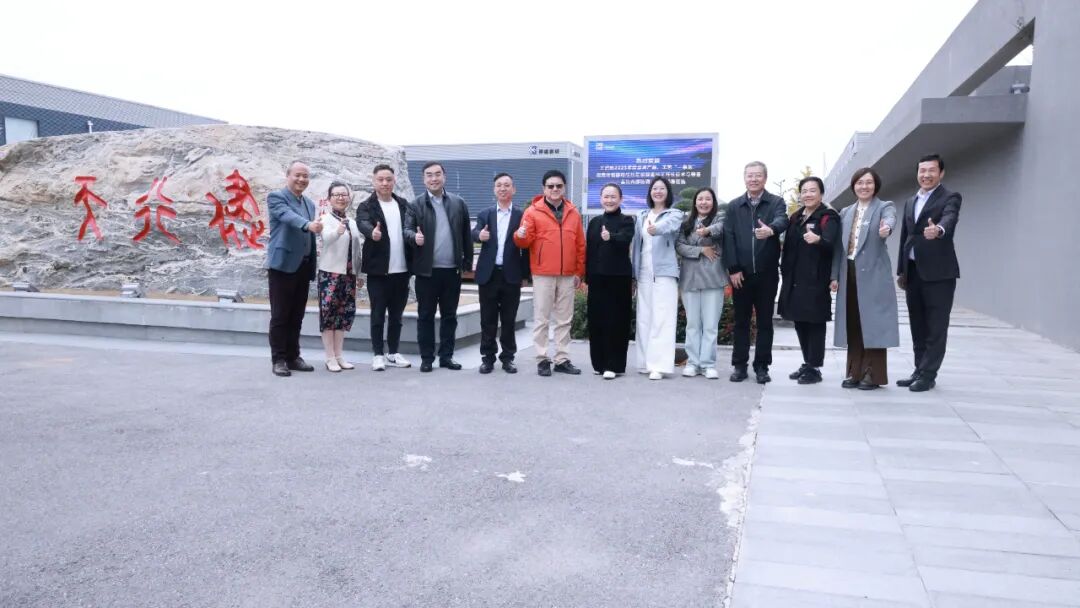 如图片无法显示,请刷新页面