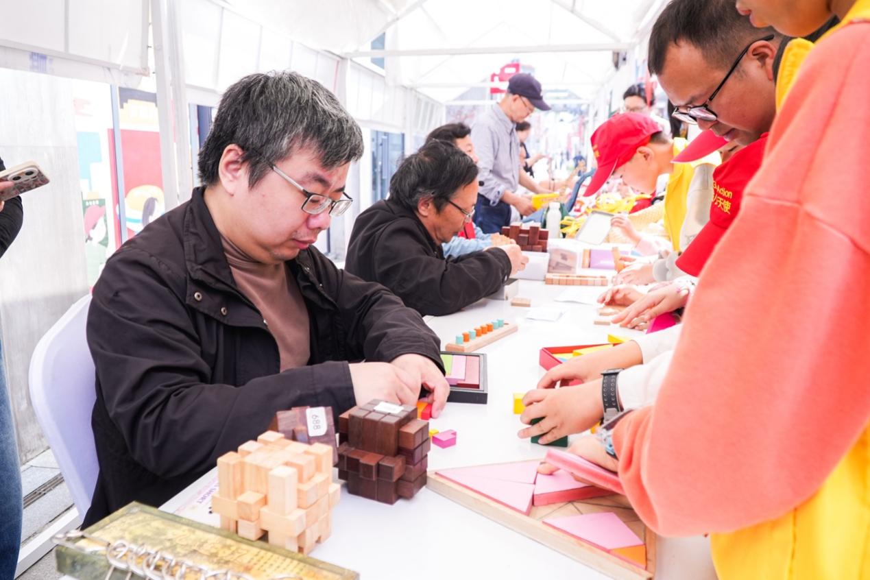 如图片无法显示,请刷新页面