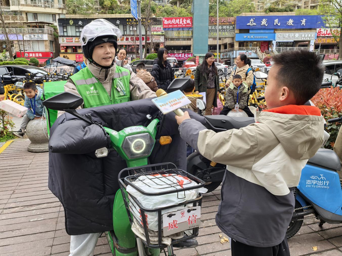 05afb5dab6b03332f2c78a144bdc9af4