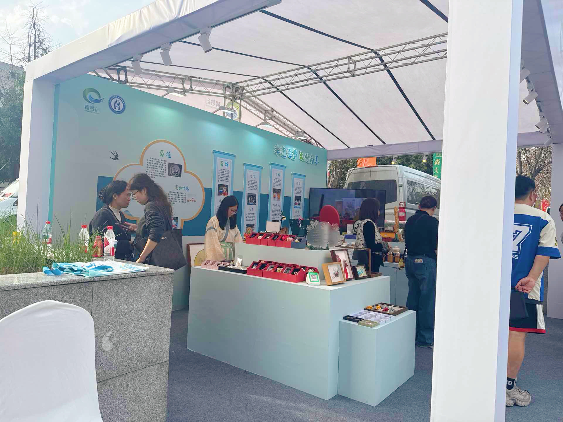 a83b2ab36e03acaf9276322bc8f1de0d