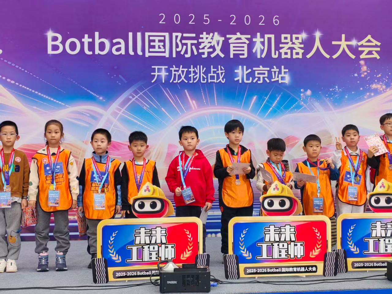 如图片无法显示,请刷新页面