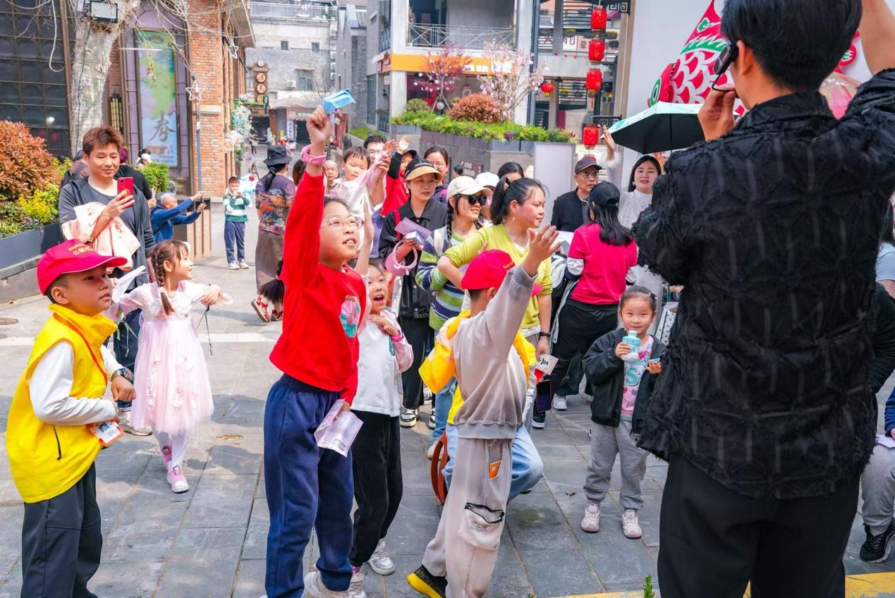 如图片无法显示,请刷新页面