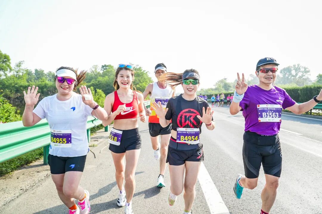 一镜千年，策马怀宁｜2026怀宁农商银行·怀宁马拉松跑出“诗乡果海”新篇章