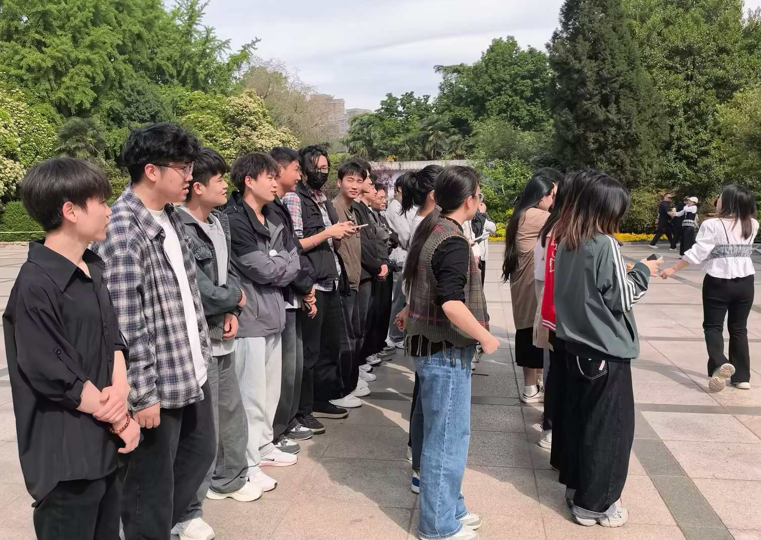 如图片无法显示，请刷新页面