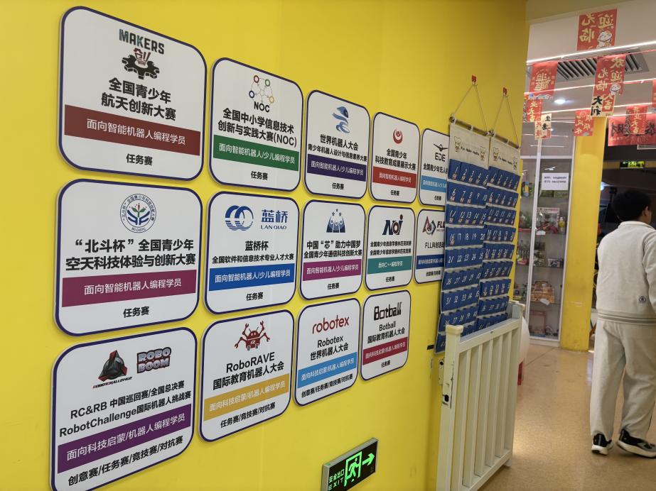 1c456a75f1b7c21a5d3f275361b33eed