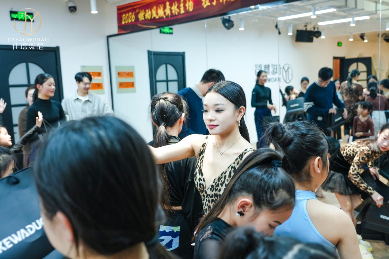 6b08f4abc6c35d57c6cc927c5ba383db