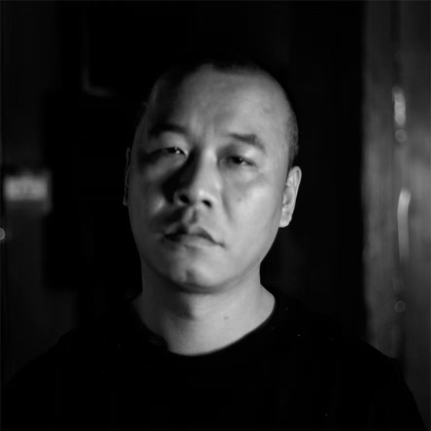 常斌近照