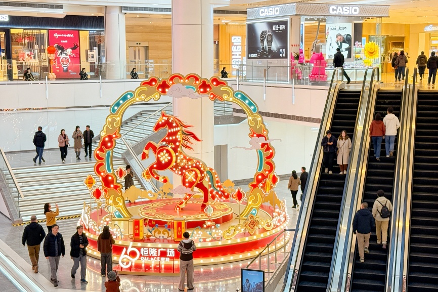 图片包含 桌子, 食物, 柜台, 游戏机描述已自动生成