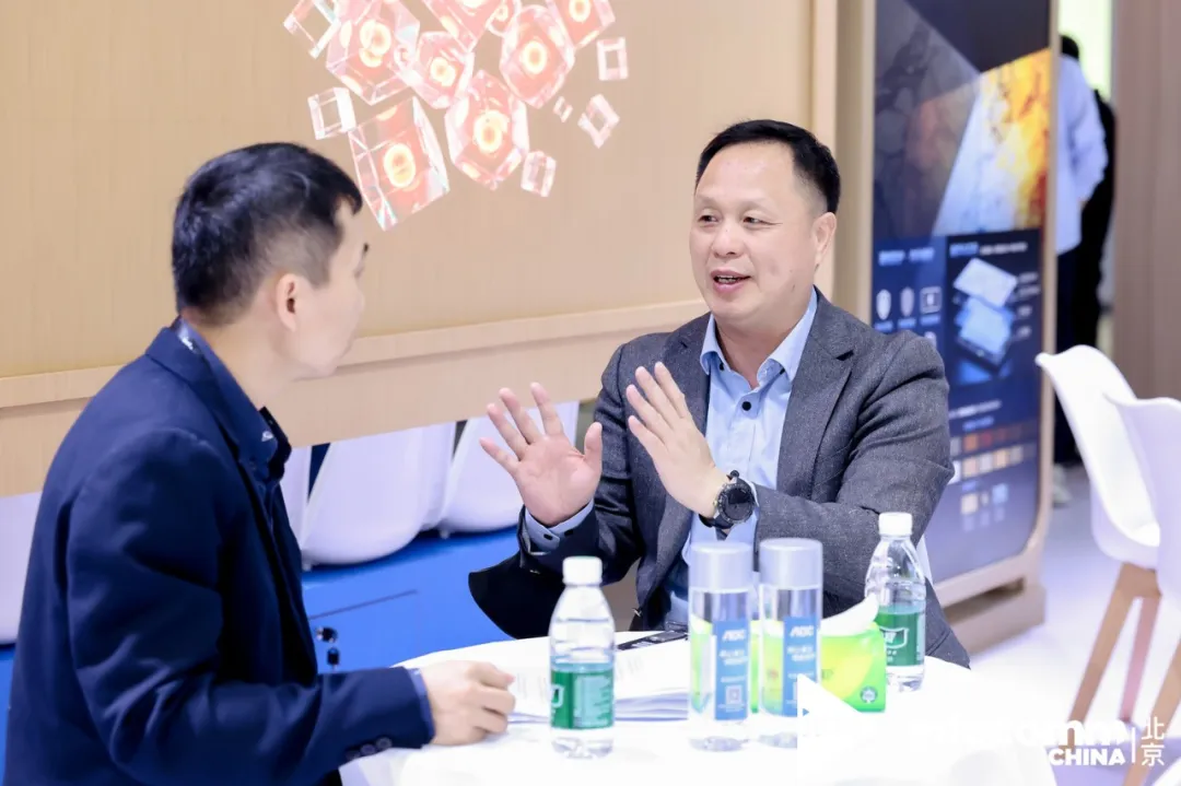 智显无界，AI启新！冠捷商显携旗下双品牌全场景方案闪耀北京InfoComm 2026