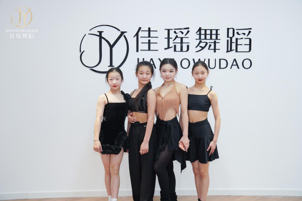 203597cf2a97cac4c0442b57adfdd3ab