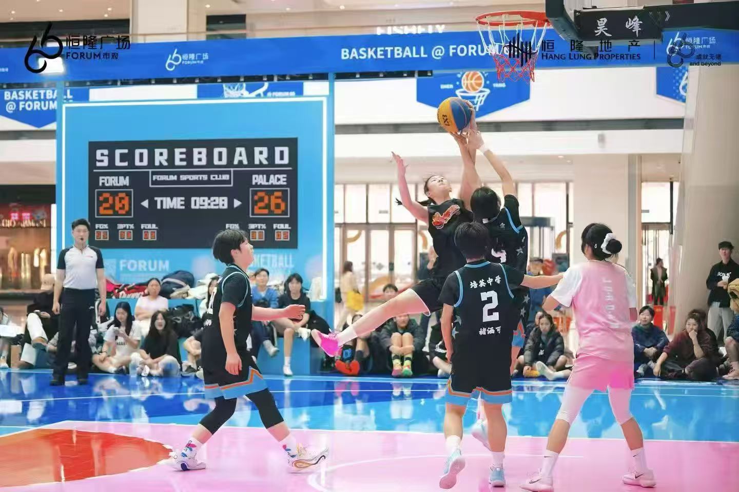 沈阳市府恒隆广场“怦然春动”活力启幕 3v3篮球赛与匹克球体验引领社区健康新风尚