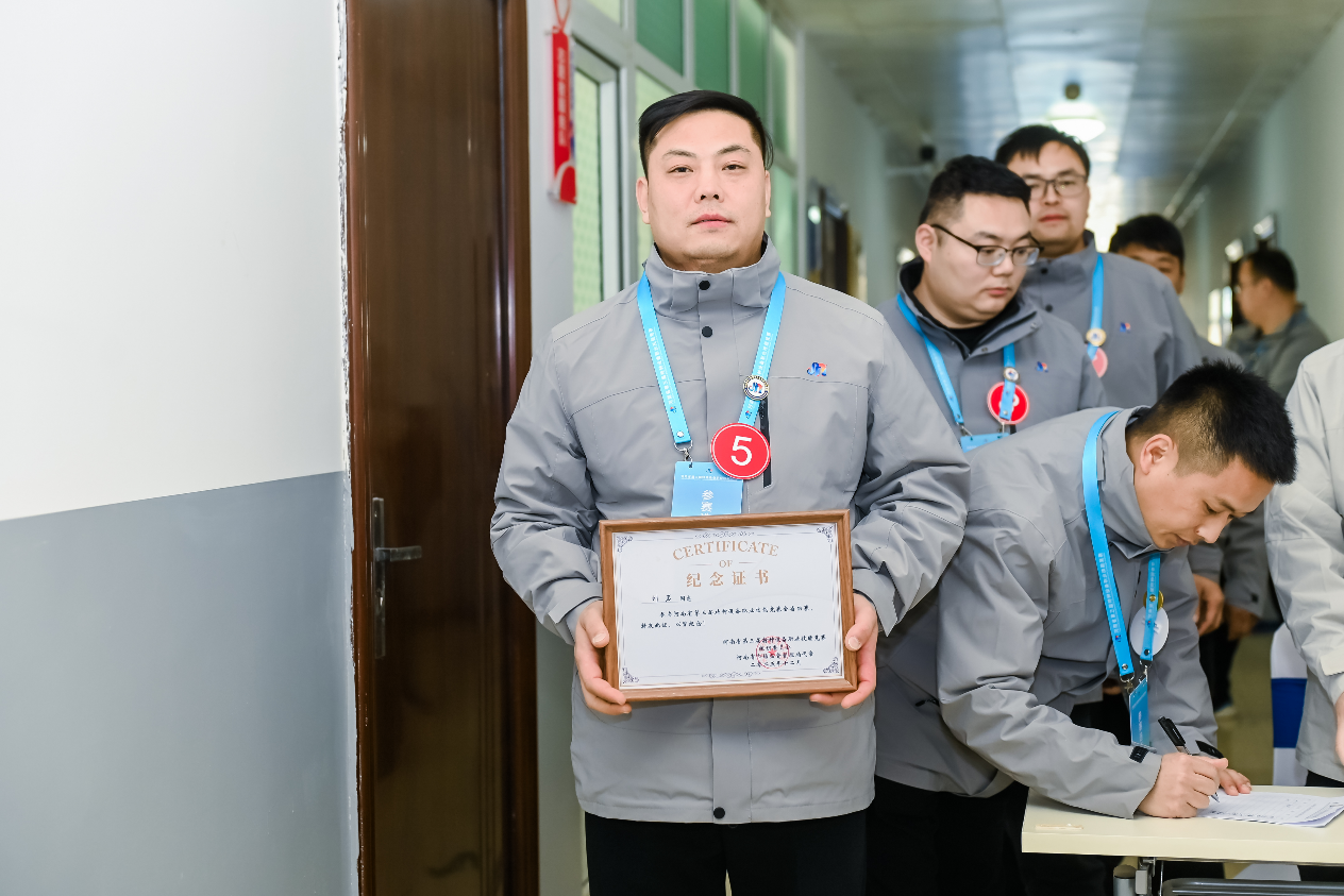 如图片无法显示，请刷新页面