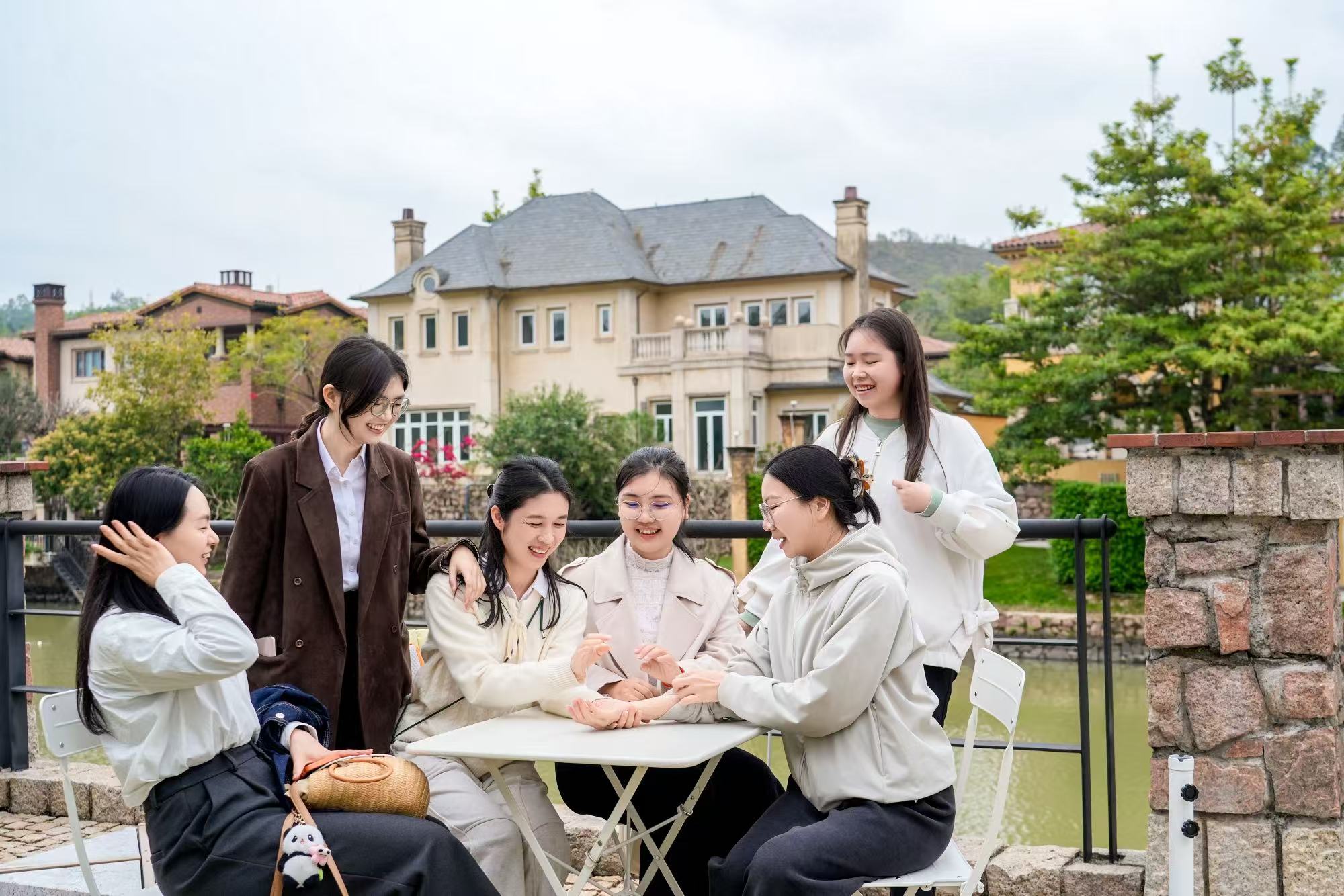 8bddb5e6edc83765abd5f7d85b52fb73