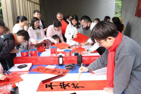 6f15a1414986d087a74c101893f40d61