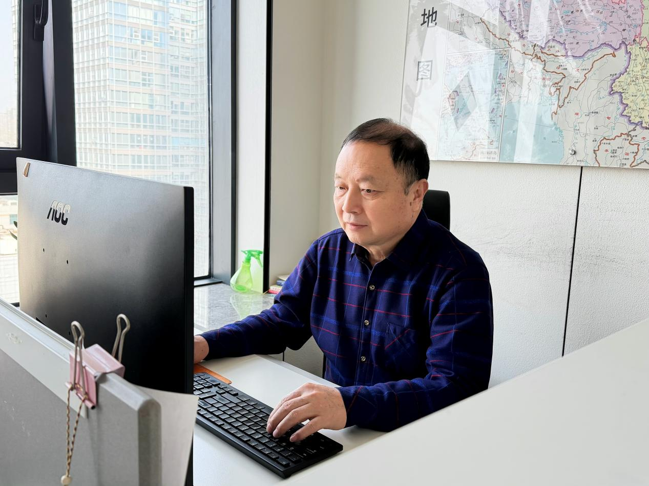 b16423f1-1e9a-499a-a564-a42bca9678fa